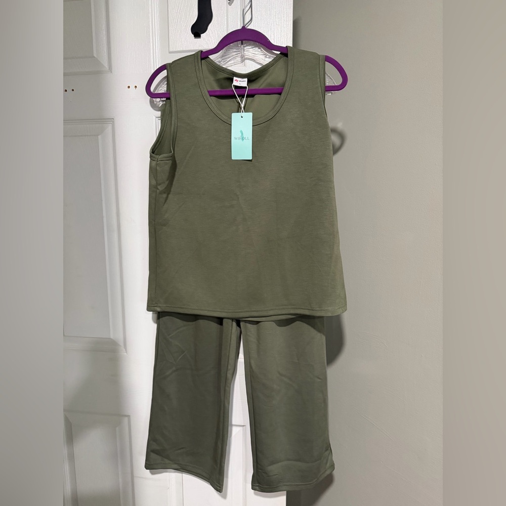 Sleeveless Olive Sleep Set - Relaxed Tank & Cropped Pants
